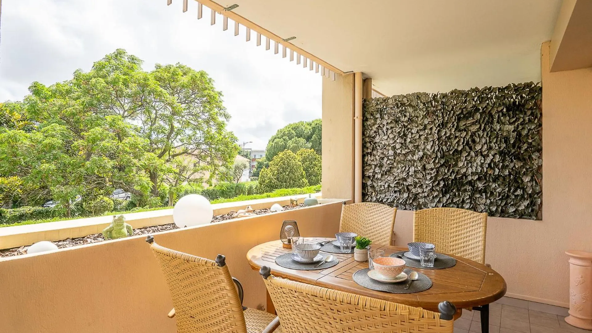 Apartment Le Mandarin By Interhome Antibes